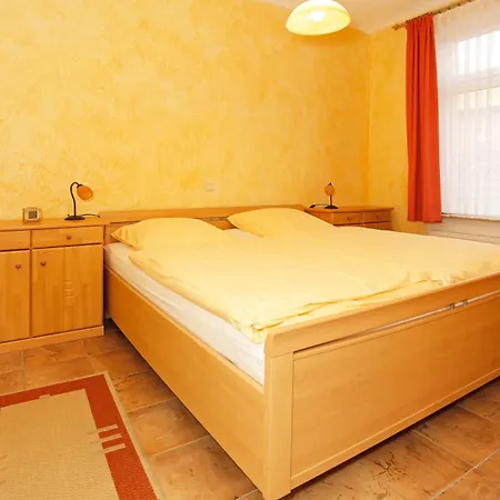 Haus Neeltje Apartment