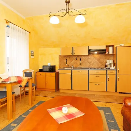 Haus Neeltje Apartment *