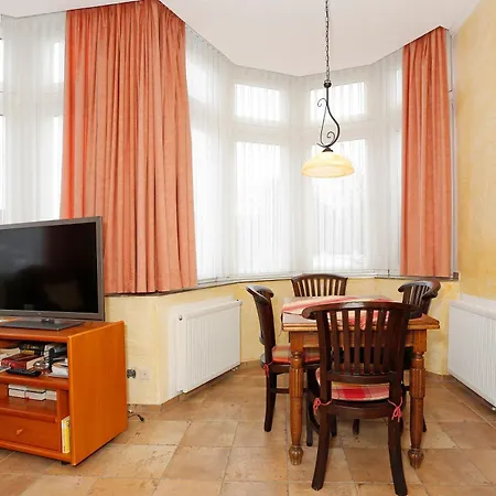 Haus Neeltje Apartamento Borkum