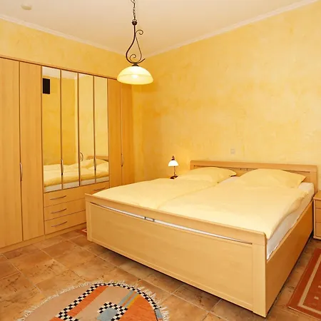 Haus Neeltje Apartamento *
